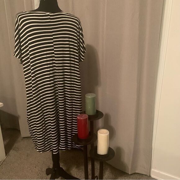 EUC Heimish Dress   - Picture 5 of 8